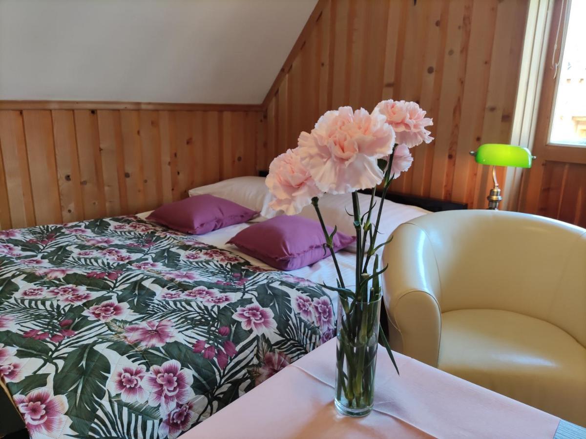Zakatek Pod Smrekami Bed and Breakfast Kościelisko Exteriör bild
